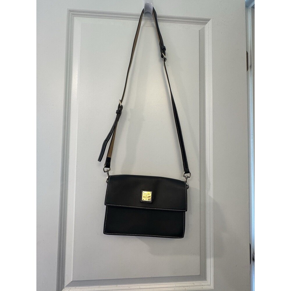 Dooney & Bourke Florentine Black Leather Crossbody Organizer Purse EUC